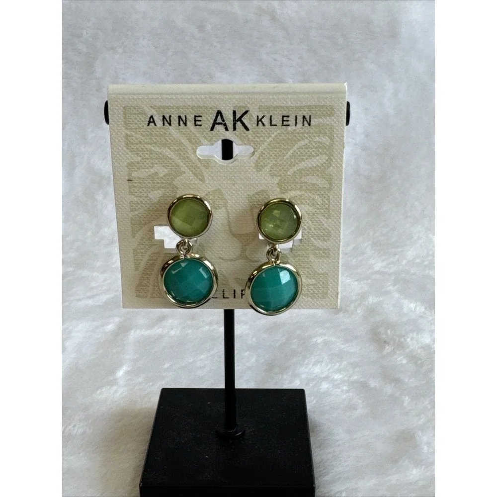 Anne Klein add pop